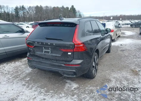 2024 Volvo Xc60 Recharge Plug-In Hybrid T8 Plus Dark Theme from USA, damaged, VIN YV4H60DL3R1924216